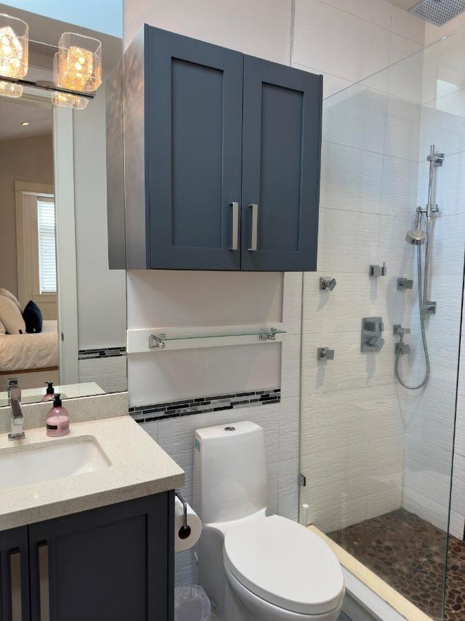 Vancouver West Cozy Retreat By Host Launch Luaran gambar