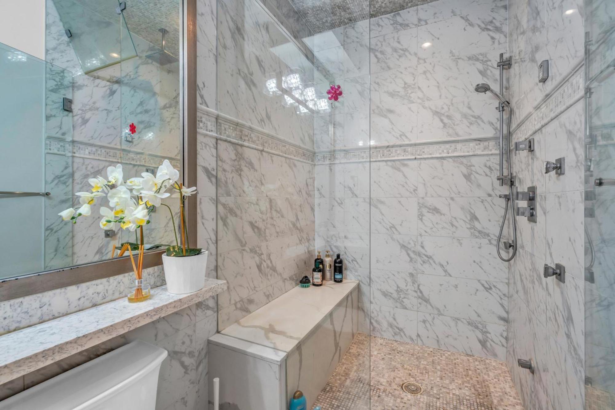 Vancouver West Cozy Retreat By Host Launch Luaran gambar